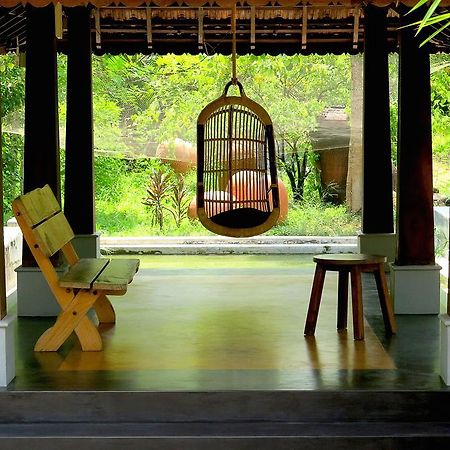 Clayfingers Art Cottage Thrissur Экстерьер фото