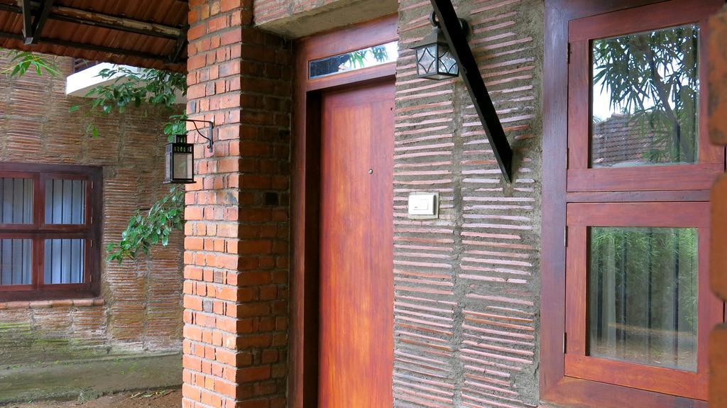 Clayfingers Art Cottage Thrissur Номер фото
